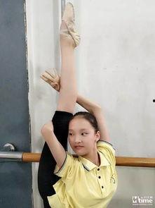 搬后腿视频,揭秘短视频背后的趣味与智慧