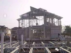 轻钢别墅建造过程视频,高效环保的现代化建筑之旅
