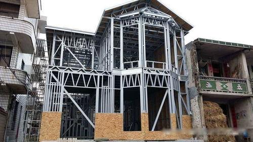 轻钢别墅建造过程视频,高效环保的现代化建筑之旅