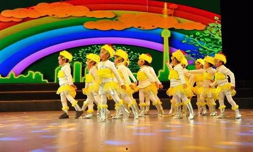 花儿朵朵开舞蹈视频,舞蹈视频中的青春活力与艺术魅力