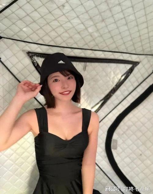 上原亚衣在线视频,网络红人魅力四射的在线视频风采