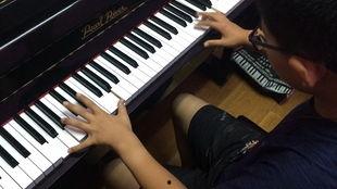 儿童钢琴表演视频,小钢琴家们的精彩演绎瞬间