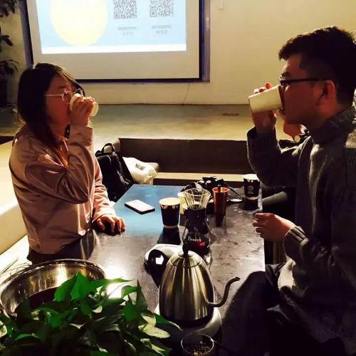 动态爱爱视频,揭秘动态爱爱视频背后的情感火花