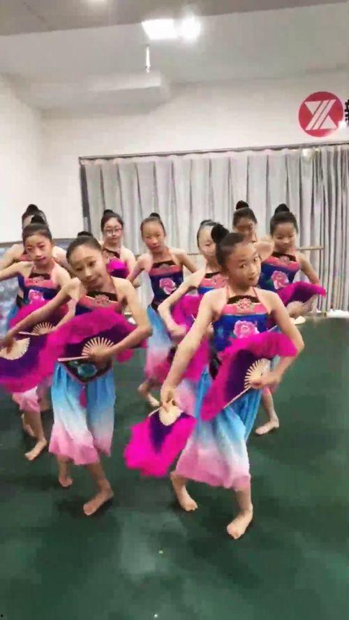 老师舞蹈视频,跟随老师视频领略舞蹈魅力