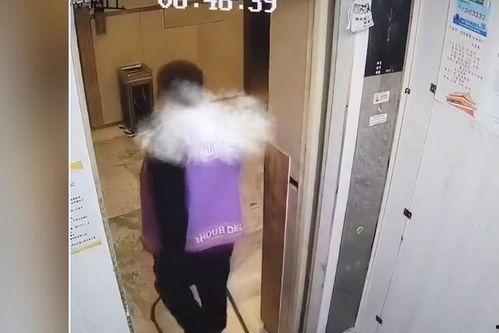 电梯里不雅视频,电梯不雅视频事件引发社会关注与反思