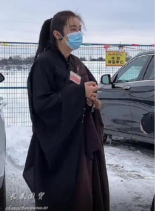 穿海青搭缦衣视频,穿越时尚与传统的完美融合